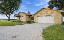 2032 County Road 2400 E, Minonk, IL 61760