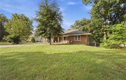 6710 N Baltimore Avenue, Gladstone, MO 64118