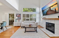 125 Autumn Oaks, Glendora, CA 91741