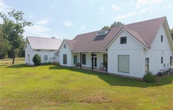 203 S Ross Hampton RD, Hackett, AR 72937