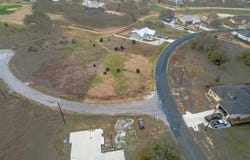 Bryan Marsh lot: 555, Blanco, TX 78606