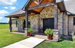 907 SE 2nd St, Stigler, OK 74462