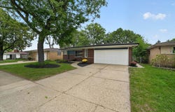 26632 Marilyn Avenue, Warren, MI 48089