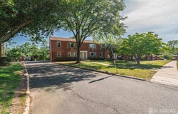 93 Fox Road, Edison, NJ 08817