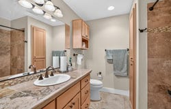 608 Fair Oaks Court, Ashland, OR 97520