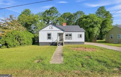 43 E Rountree Road, Toccoa, GA 30577