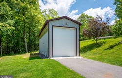 511 HILLTOP Road, OAKLAND, MD 21550