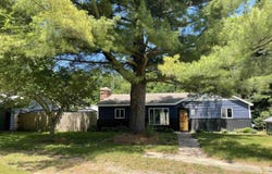 494 W Barnes Lake Road, Columbiaville, MI 48421
