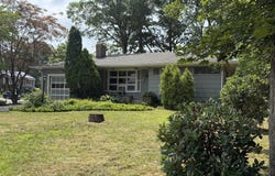510 Thacher St, Attleboro, MA 02703