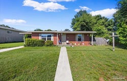 5451 Byrom St, Milton, FL 32570