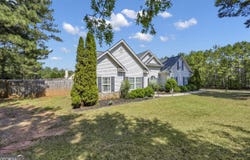10 PINE SHADOW Circle, Covington, GA 30016