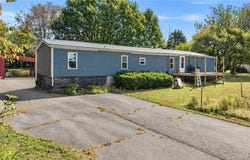 11380 S Old Bear Creek Road, Pekin, IN 47165