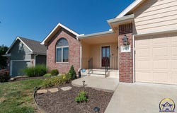 2829 SW Blue Stem DR, Topeka, KS 66614