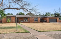 904 E Cardwell Street, Brownfield, TX 79316