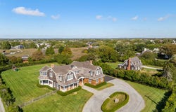 430 Jobs Ln, Bridgehampton, NY 11932