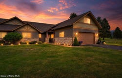 85 Bellflower Ct, Blanchard, ID 83804