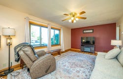 6 W Meadow Lane, Marshalltown, IA 50158