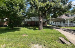 211 S 15th Street, Murray, KY 42071