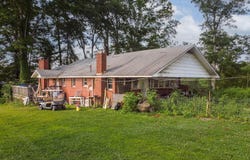 109 Camp Howard Rd, Oakdale, TN 37829