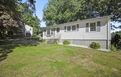 29 Bungay Terrace, Seymour, CT 06483