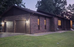 806 E Springfield Street, Aurora, MO 65605