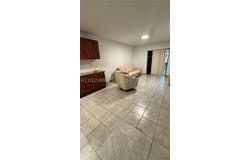 4198 W 10th Ave, Hialeah, FL 33012