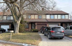 1836 Willowbrook Circle, Flint, MI 48507