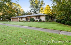 1182 Euna Vista Drive, Holland, MI 49423