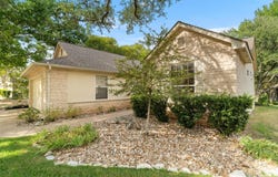 267 Whispering Wind Dr, Georgetown, TX 78633
