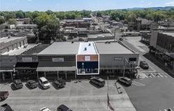 15 N Elm ST, Paris, AR 72855