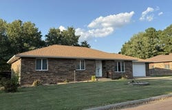 807 E 16th Street, Mountain Grove, MO 65711