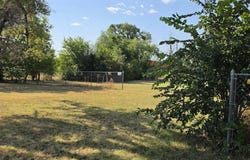 E 6th Ave, Hutchinson, KS 67501