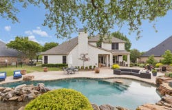 156 Stoneleigh Drive, Heath, TX 75032