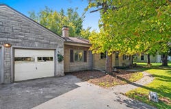 2615 W HIGHWAY Drive, APPLETON, WI 54914-1537