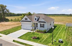 895 BUXTON Circle, MAGNOLIA, DE 19962