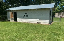 209 Maple St, SANDERSVILLE, MS 39477