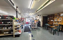 34135 N Main St, Bayview, ID 83803