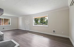 1811 15TH Ave, Longview, WA 98632