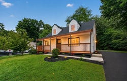 18 Elbridge Rd, Auburn, MA 01501