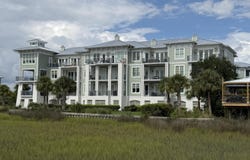 20 Waterfront Drive, St. Simons Island, GA 31522