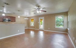 324 Kaanapali Ln, Bastrop, TX 78602