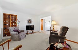 449 Belrose Dr, Rostraver, PA 15012
