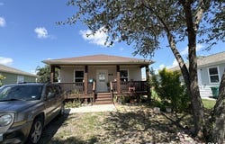 Woodsboro, TX 78393