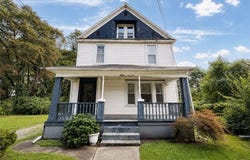 569 Edgewood Avenue, Akron, OH 44307