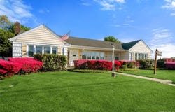 1005 3rd Street, West Babylon, NY 11704
