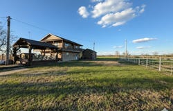 1932 E 2050 Road, Hugo, OK 74743