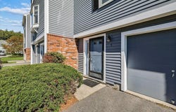 5 Riviera Road, Hudson, NH 03051