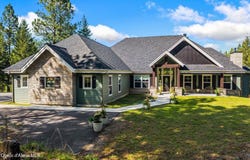 261 Hawkwind Trail, Cocolalla, ID 83813