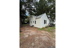 14 W Magruder Street, Sandston, VA 23150