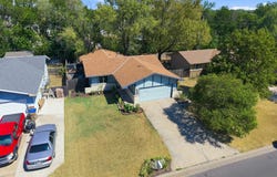 2006 E Ravena St, Park City, KS 67219